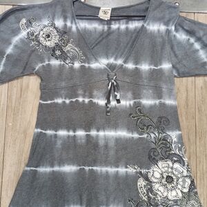 Grey and white Vocal Brand short sleeve tunic